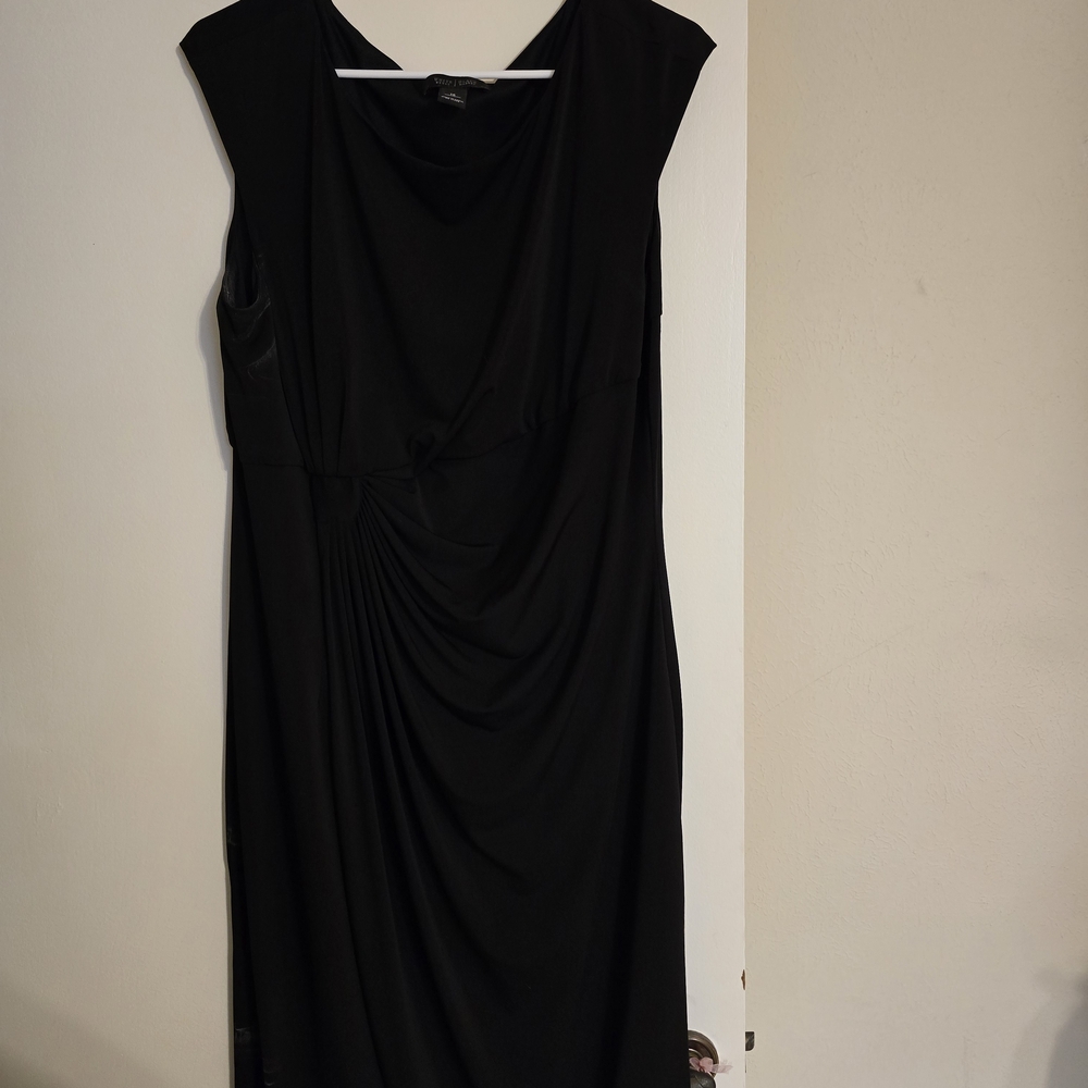 Elegant Black Sleeveless Dress